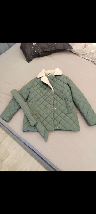 Продам демисезонную куртку