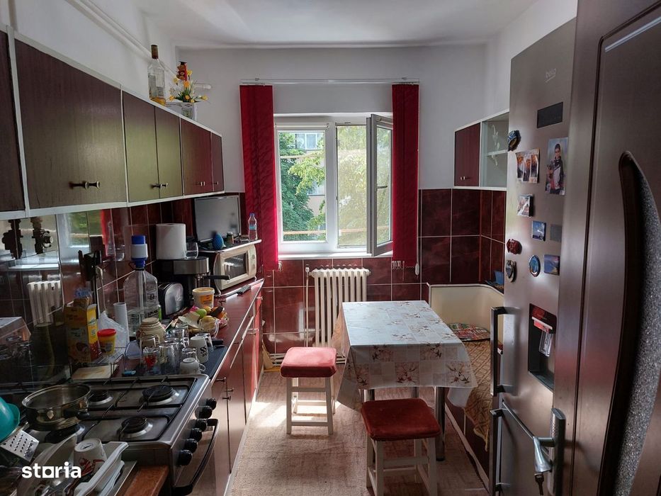 De inchirat 3 camere central pret 250euro
