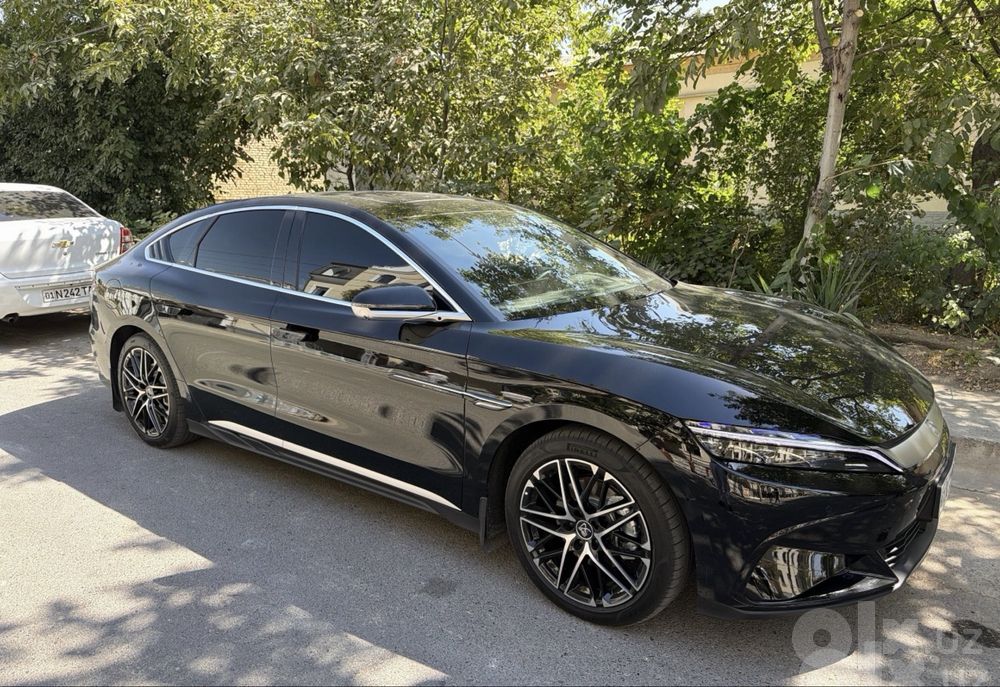 BYD han 605 qora