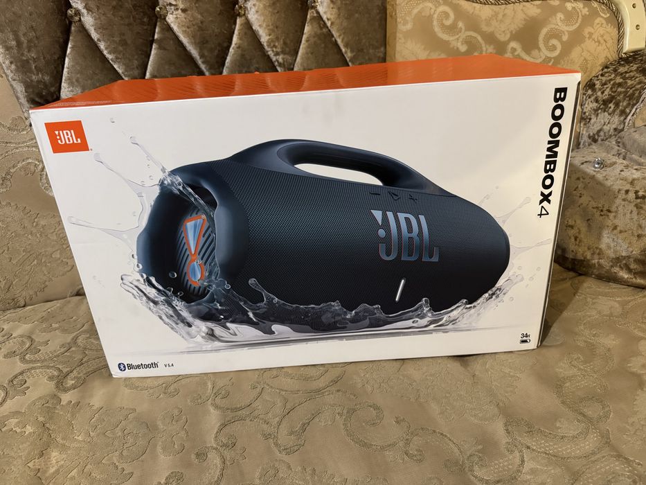 Продам JBL Boombox 4