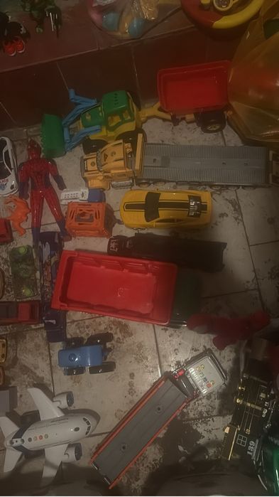 Продам дешево игрушки