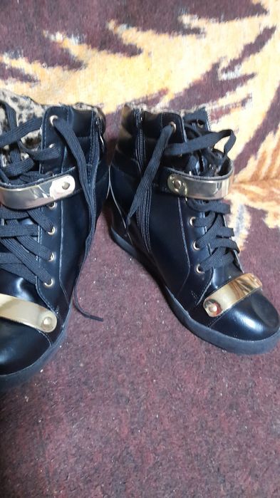 LICHIDARE STOC Articole iarna Orice articol la 100lei