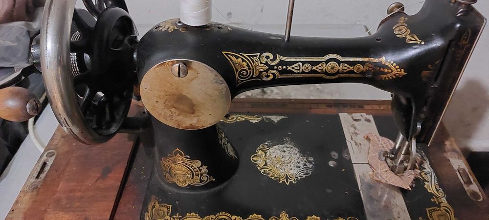 Стара шевна машина