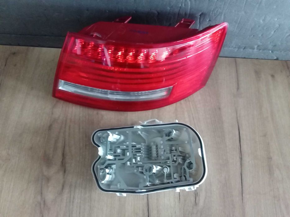 Stop,Soclu becuri LED Audi A6 C6 2004-2008 Stanga/Dreapta