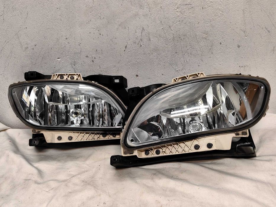 Оригинални  фарове  Даф  Daf