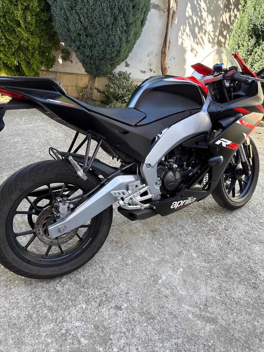 Aprilia rs 125.