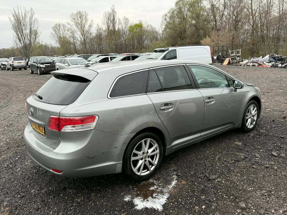 Toyota Avensis 1. 8 Valvematic 147 к с 2010г  НА ЧАСТИ