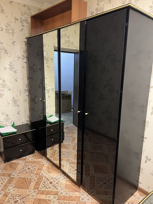 Кровать, шкафы, тумбочка