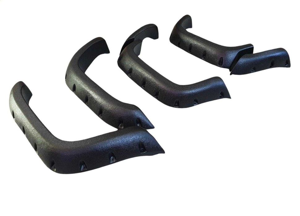 Overfendere aparatori noroi pentru toyota hilux MK4/MK5 1997-2004