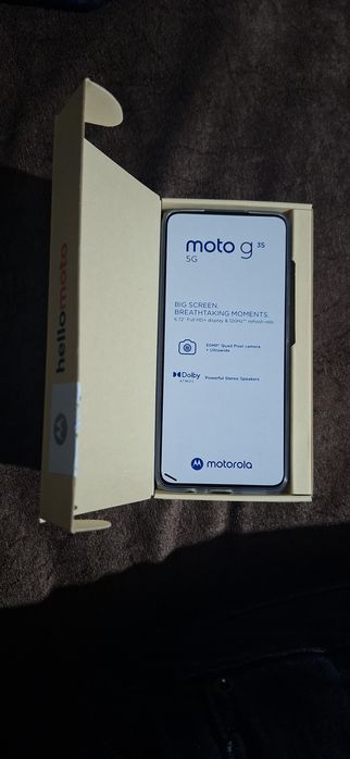 Moto G35  5G Чисто Нов !