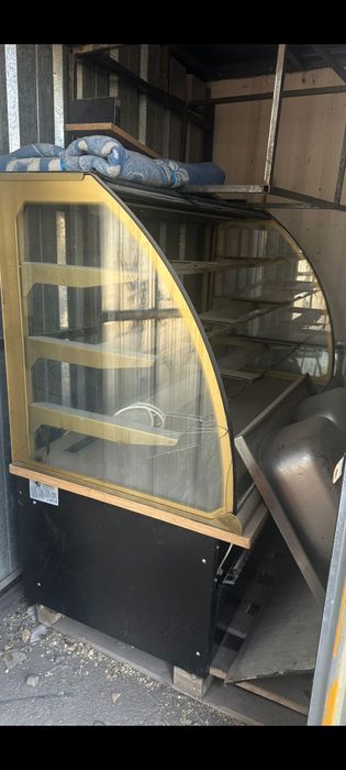 Холодильник витринный