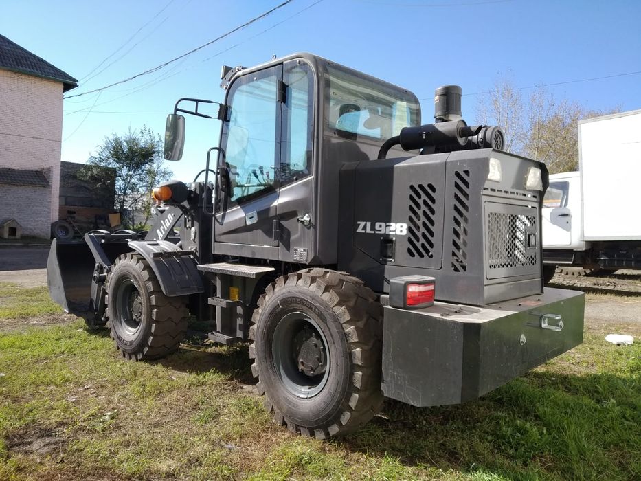 Продам  мини фронтальные погрузчики