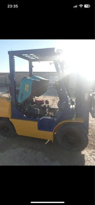 Komatsu 2.5 тонна автомат