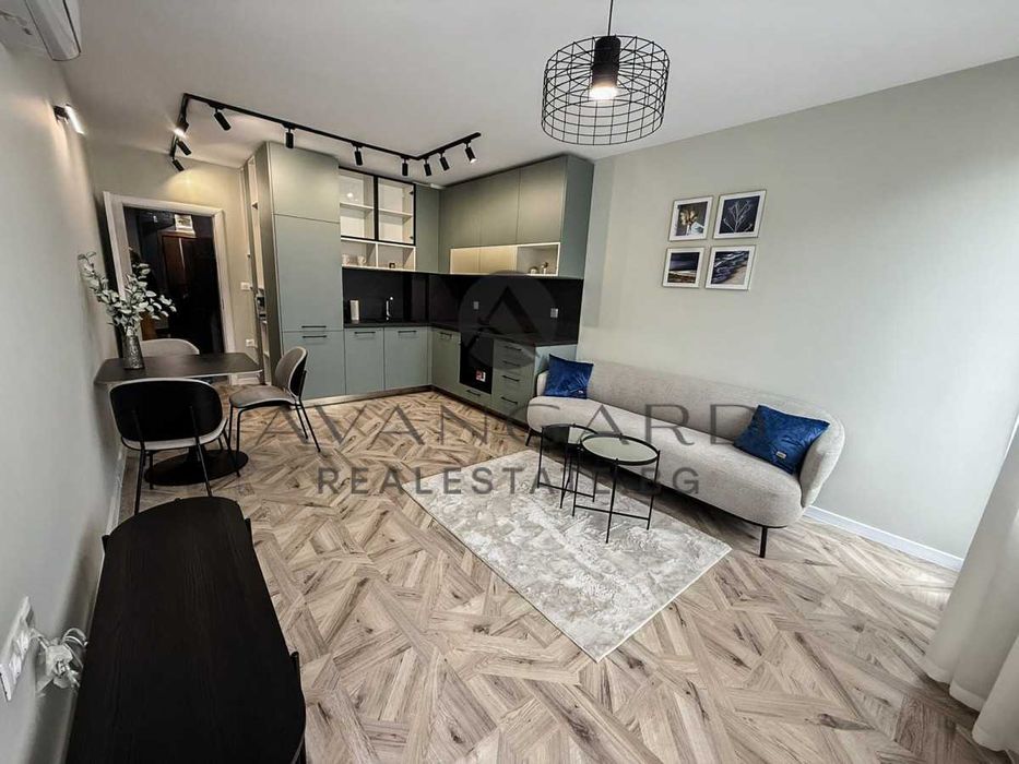 Продава се Двустаен апартамент в Пловдив, Тракия - 75 кв.м за 2132 €/кв.м - Снимка #2