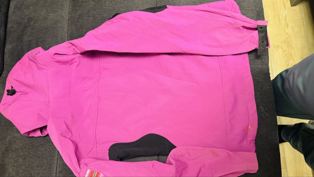 Яке планинско оригинално Scandinavian explorer