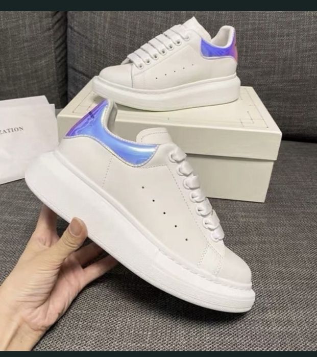 Adidasi // Alexander Mcqueen \\ Calitate Premium / Full box