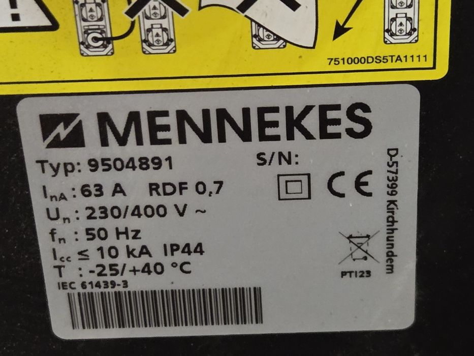 Distribuitor electric box Mennekes 63 amperi 6 x 380 6 x 220
