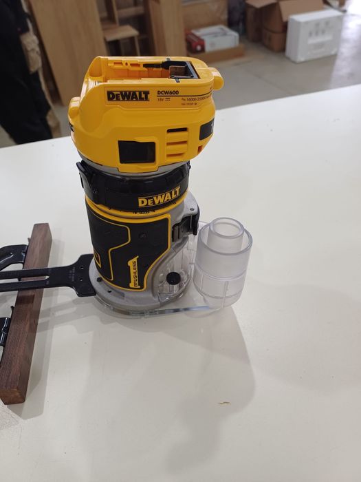 Dewalt dcw600 18v mașina de frezat