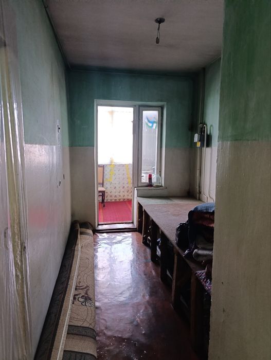 Продаётся Квартира 2х ком 4 этаж в Гульбахоре на Книжном