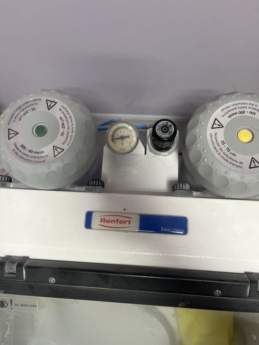 Зъботехническо оборудване