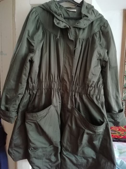 Продам женский плащ