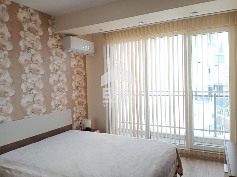 Дава се под наем Двустаен апартамент в Варна, Изгрев - 60 кв.м за 648.21 € - Снимка #4