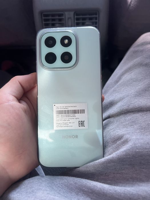 Honor X7s.