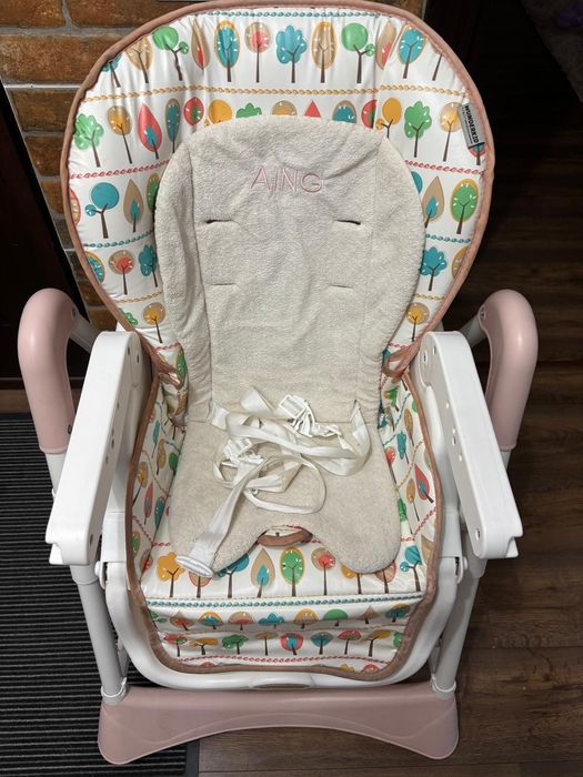 Scaun de masă bebeluși