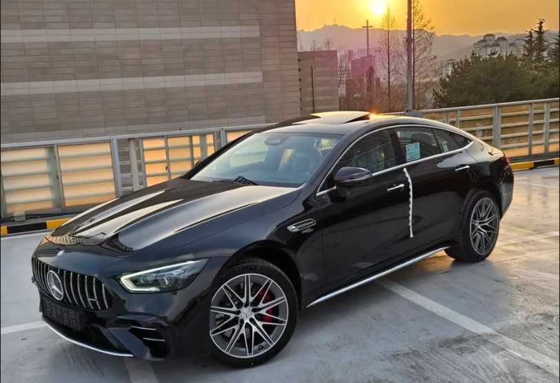Mercedes AMG GT 4MATIC