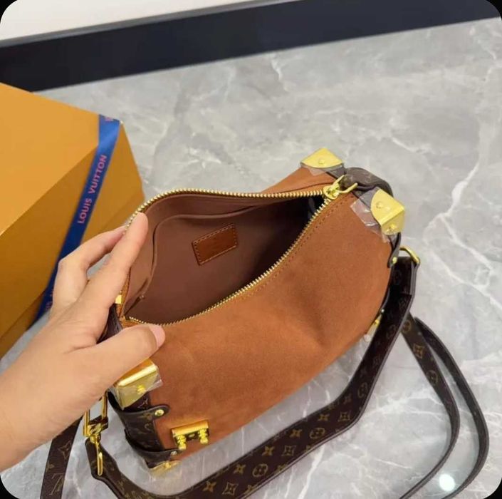 Продам сумку на плечо, багет Louis Vuitton
