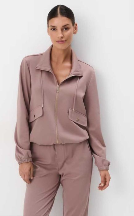 Елегантен спортен екип