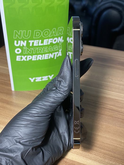 iPhone 14 Pro • 256 GB • Gold