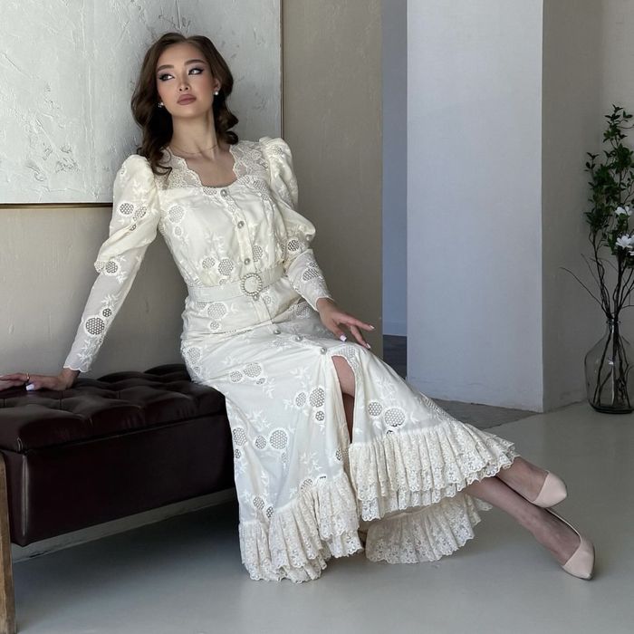 Шикарное платье 42 размера