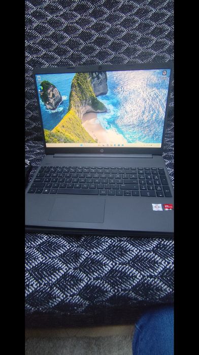 Laptop HP  15s eq1000nq 16gb RAM, 256 GB stocare