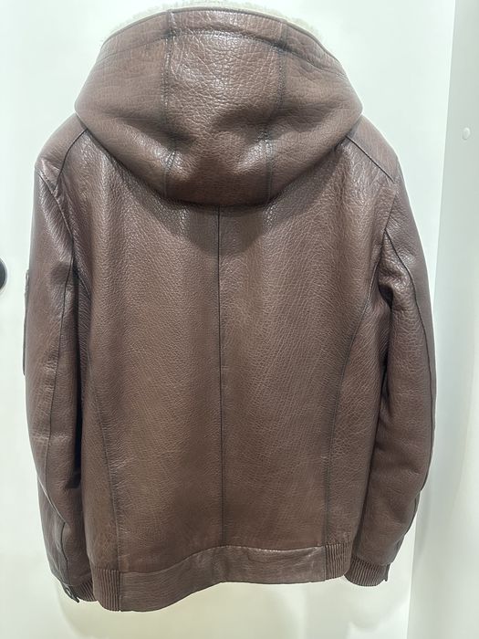 Продаю кожаную куртку