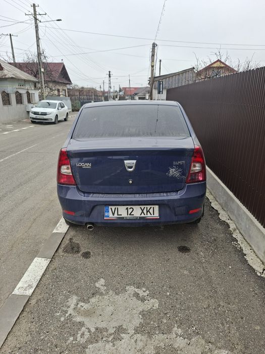 Vând Dacia Logan 1,4 mpi