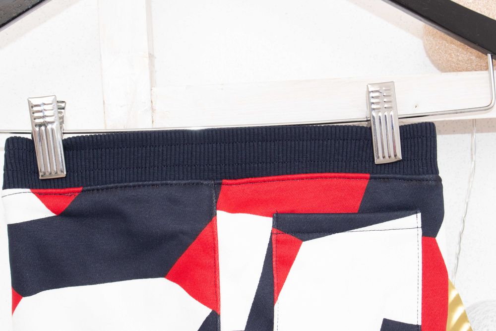 Tommy Hilfiger детско долнище унисекс памук ново 24м 2-3 годишни