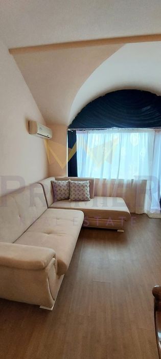 Дава се под наем Двустаен апартамент в к.к. Св.Св. Константин и Елена - 65 кв.м за 51 € - Снимка #2