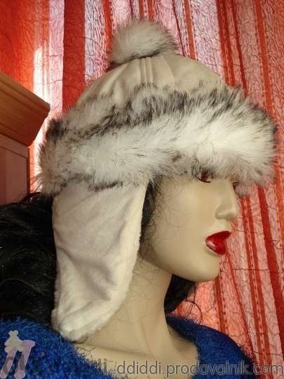 Шапка- зимна с пискюл и уши