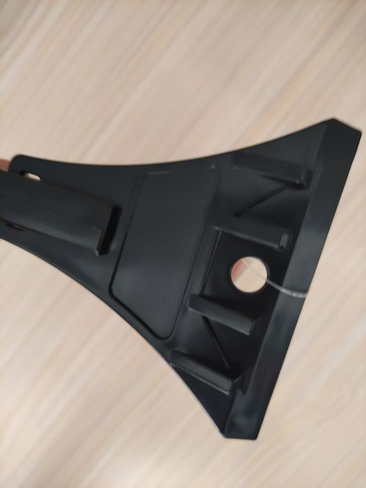 Стъргало за лед и четка