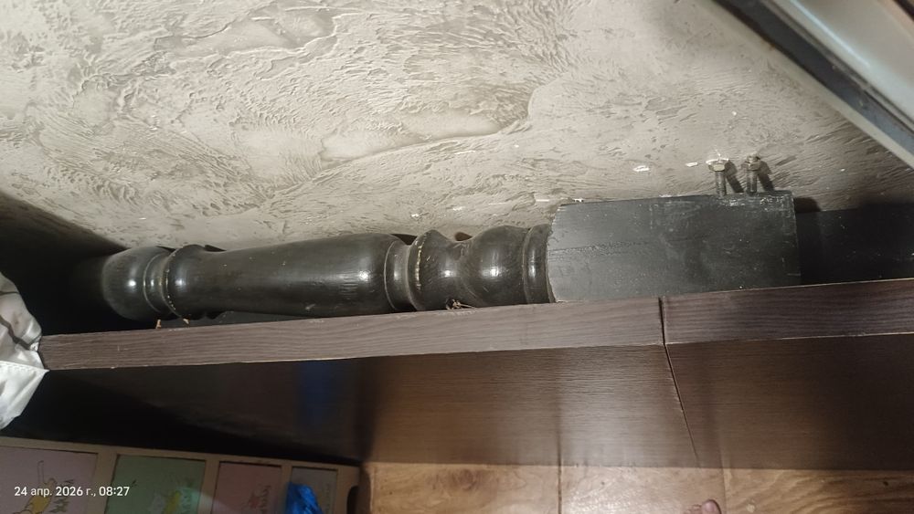 Стол кухонный продам