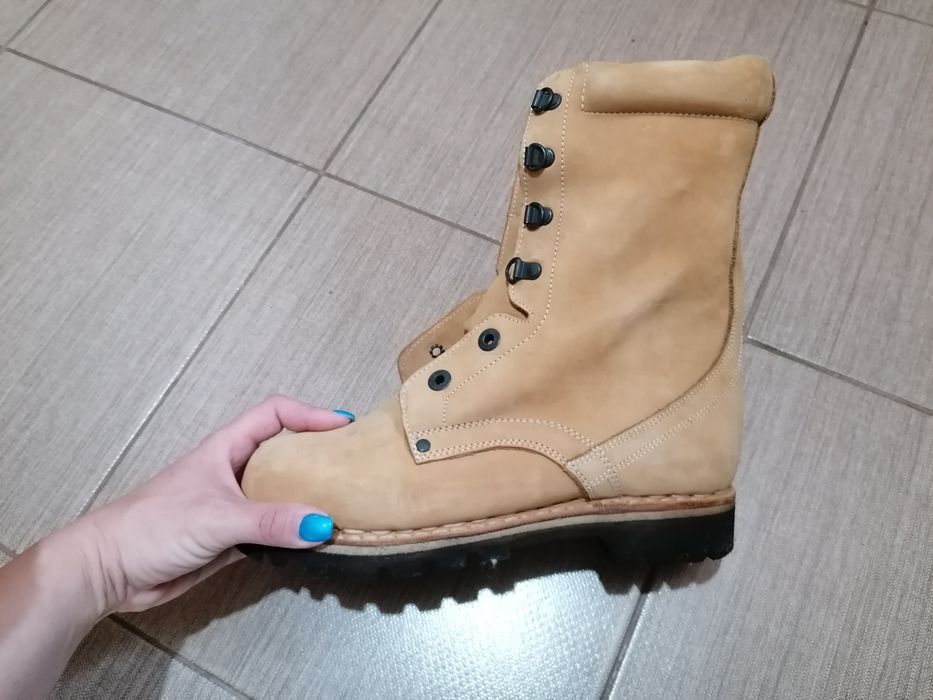 Bocanci noi piele întoarsă 25,5 cm interior