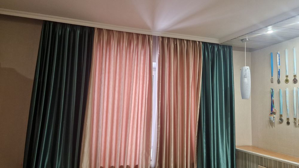 Продам парные шторы