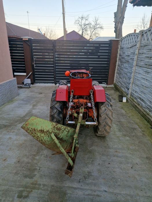 Tractoras articulat Valpadana