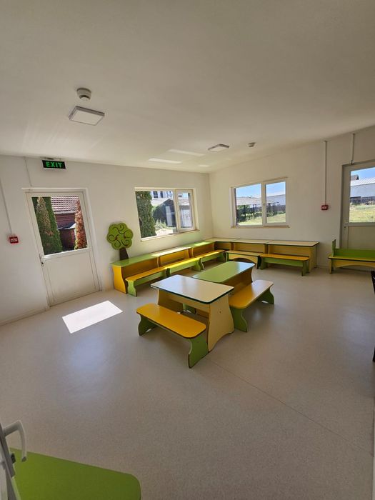 Închiriez casa pretabila afacere Topoloveni, Argeș