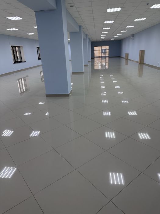 Сдам в аренду торговую площадь 400 м2