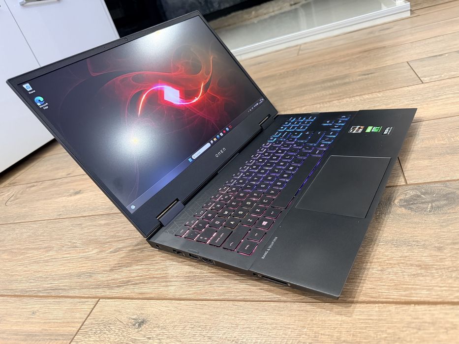 15.6 QHD/ RYZEN 7 5800H / RTX3060/ 16 GB RAM/ 512GB/ HP OMEN