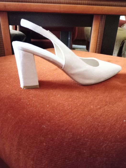 Дамски обувки от естествен велур