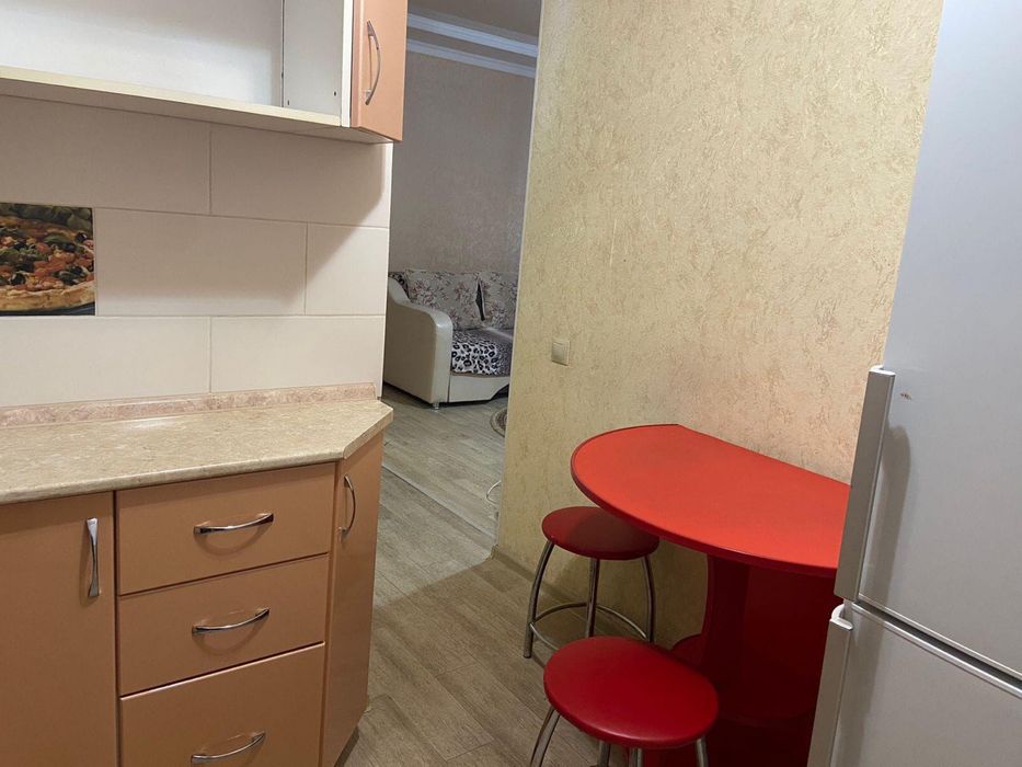 Продаю три гарнитура на хрущевки