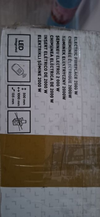 Șemineu electric de perete